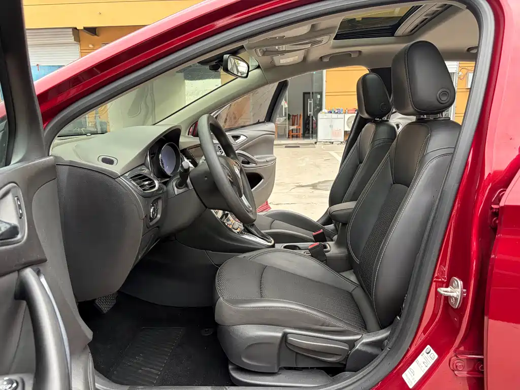 Buick Verano — миниатюра 5
