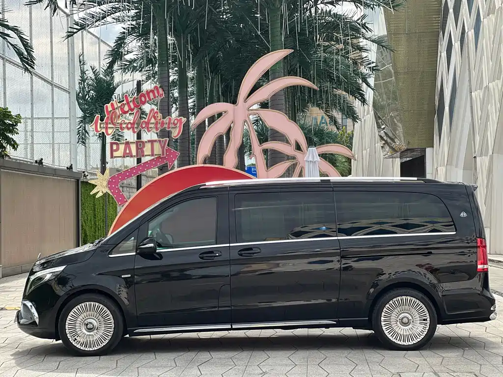 Mercedes-Benz V-Class — миниатюра 7