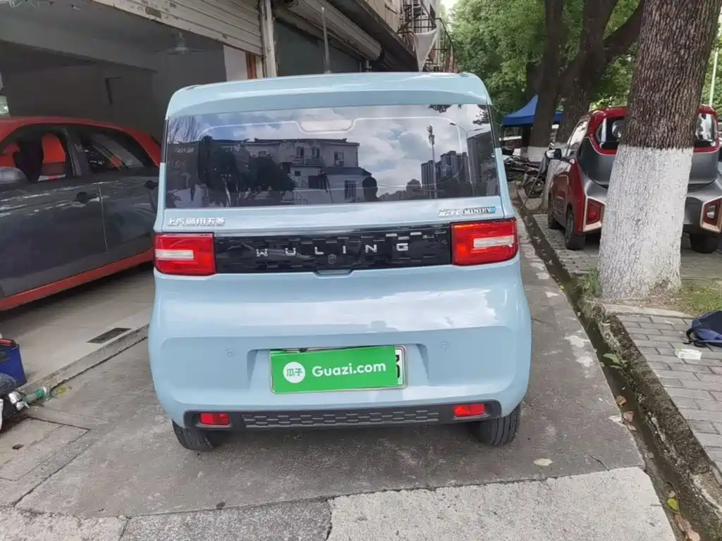 Wuling MINIEV — миниатюра 6