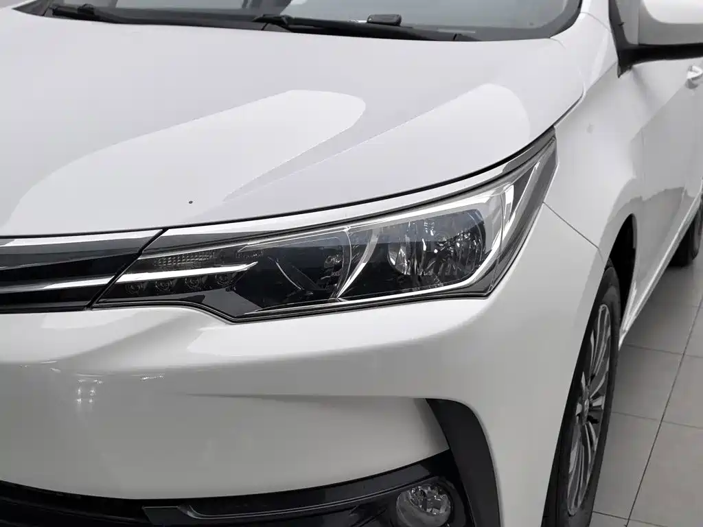 Toyota Corolla — миниатюра 7