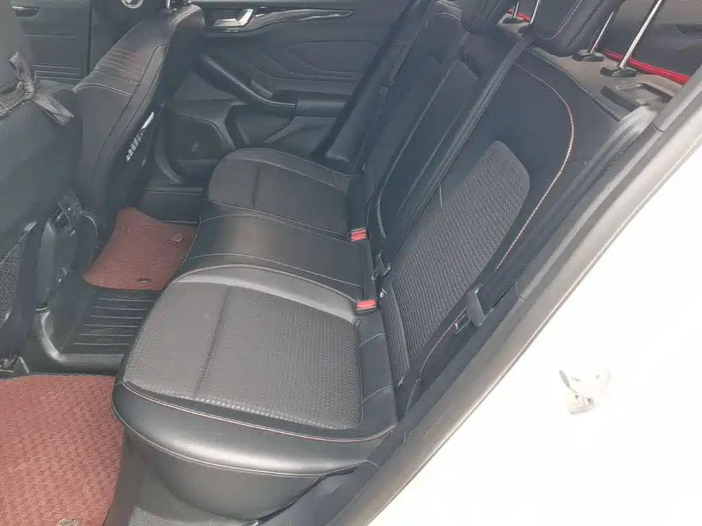 Ford Focus — миниатюра 17