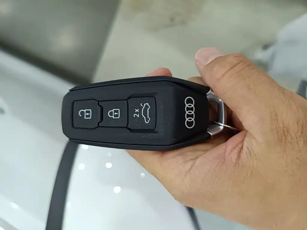 Audi A5L — миниатюра 9