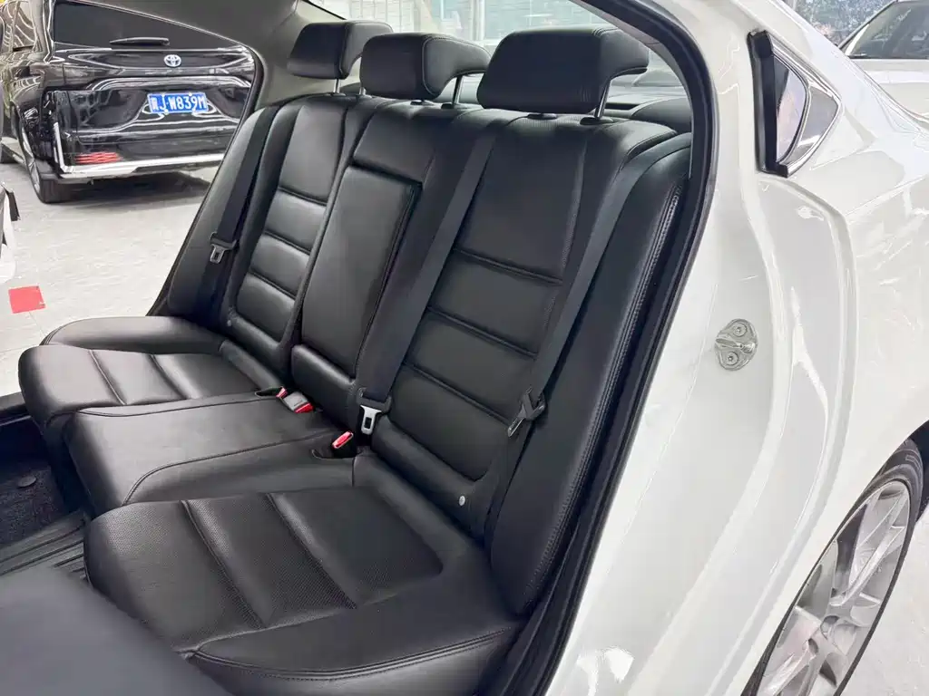 Mazda Atenza — миниатюра 13