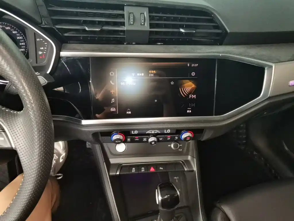 Audi Q3 Sportback — миниатюра 13