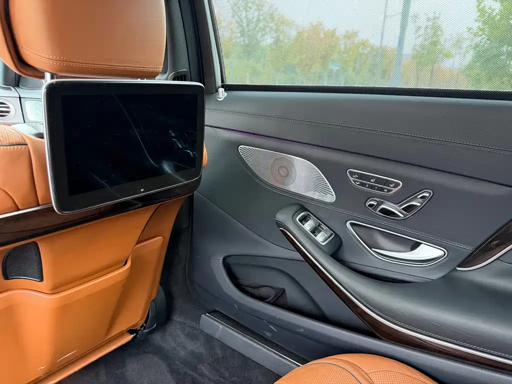 Mercedes-Benz S-Class — миниатюра 15
