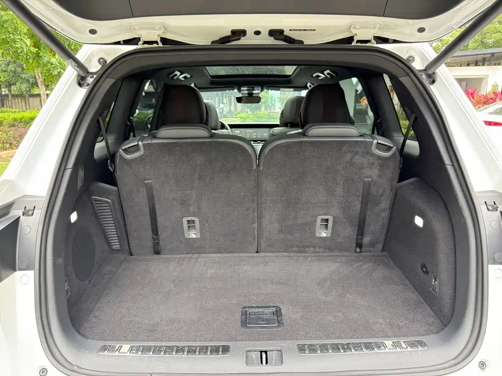 Li Auto ONE 2020 6 мест