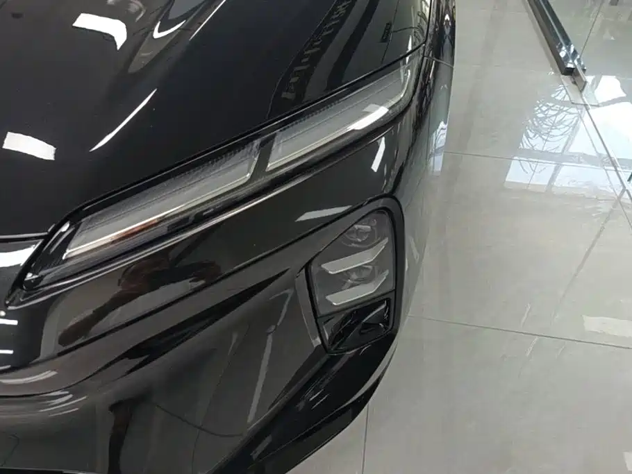 NIO ET5T — миниатюра 5