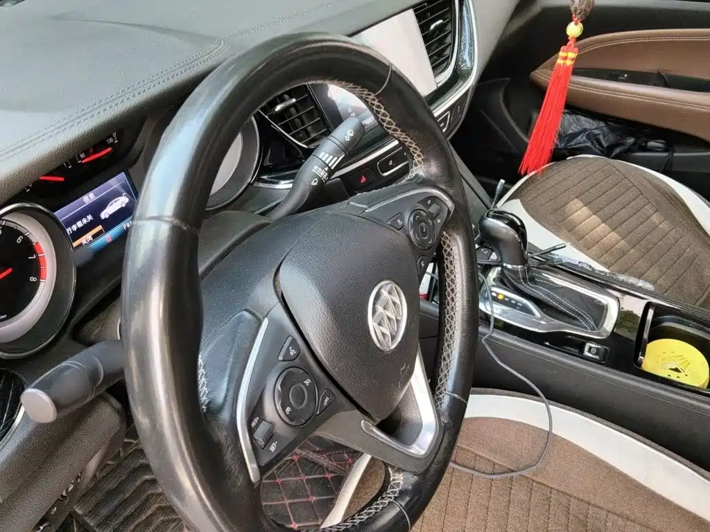 Buick Regal — миниатюра 6