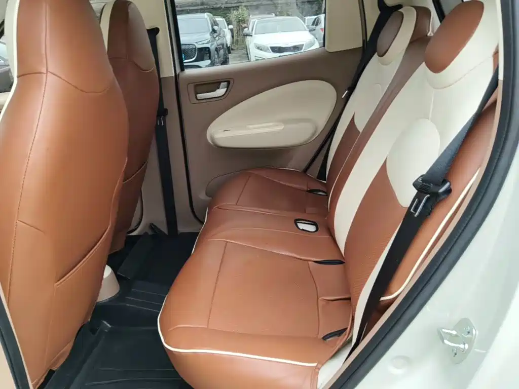 Wuling MINIEV — миниатюра 17