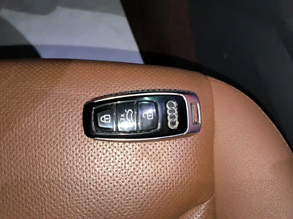 Audi Q7 — миниатюра 9
