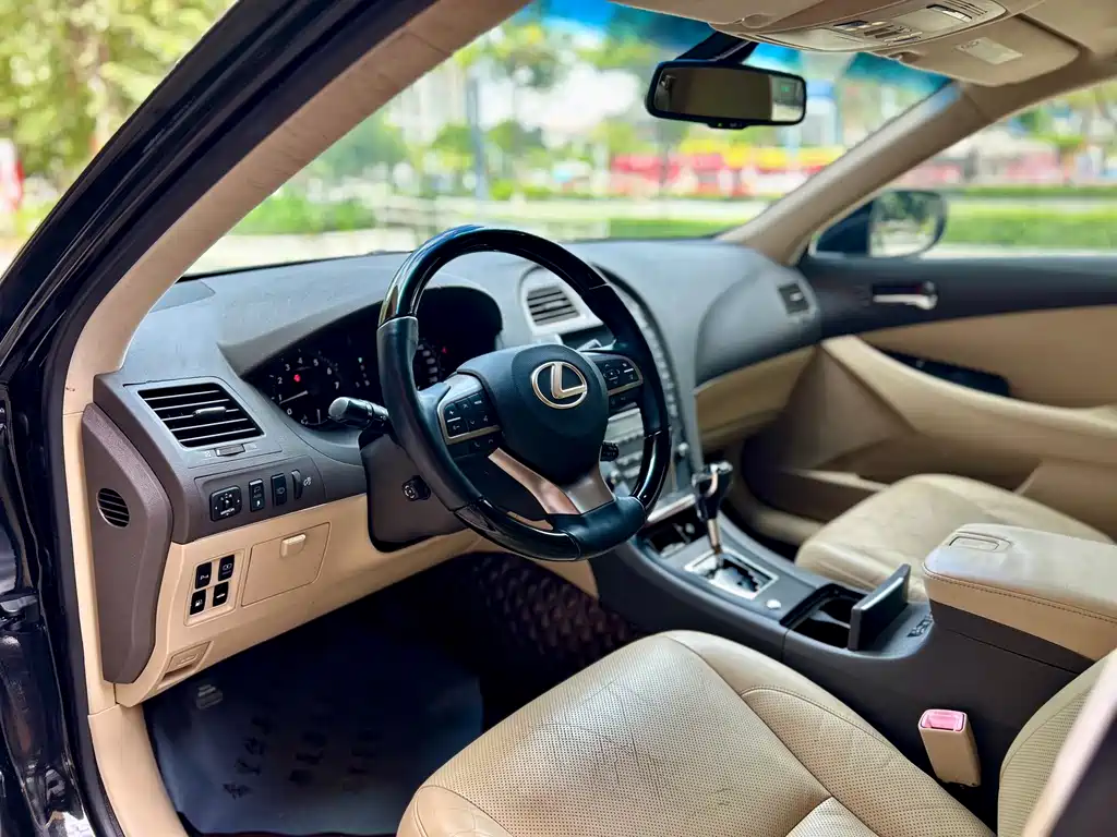 Lexus ES — миниатюра 9