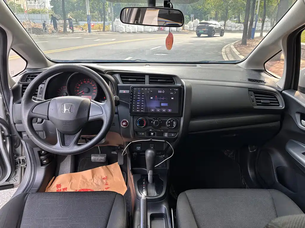 Honda Fit — миниатюра 18