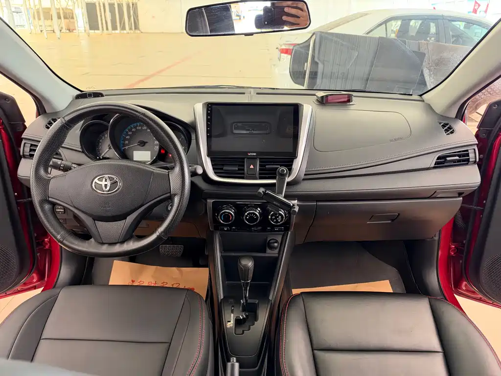 Toyota Yaris L — миниатюра 26