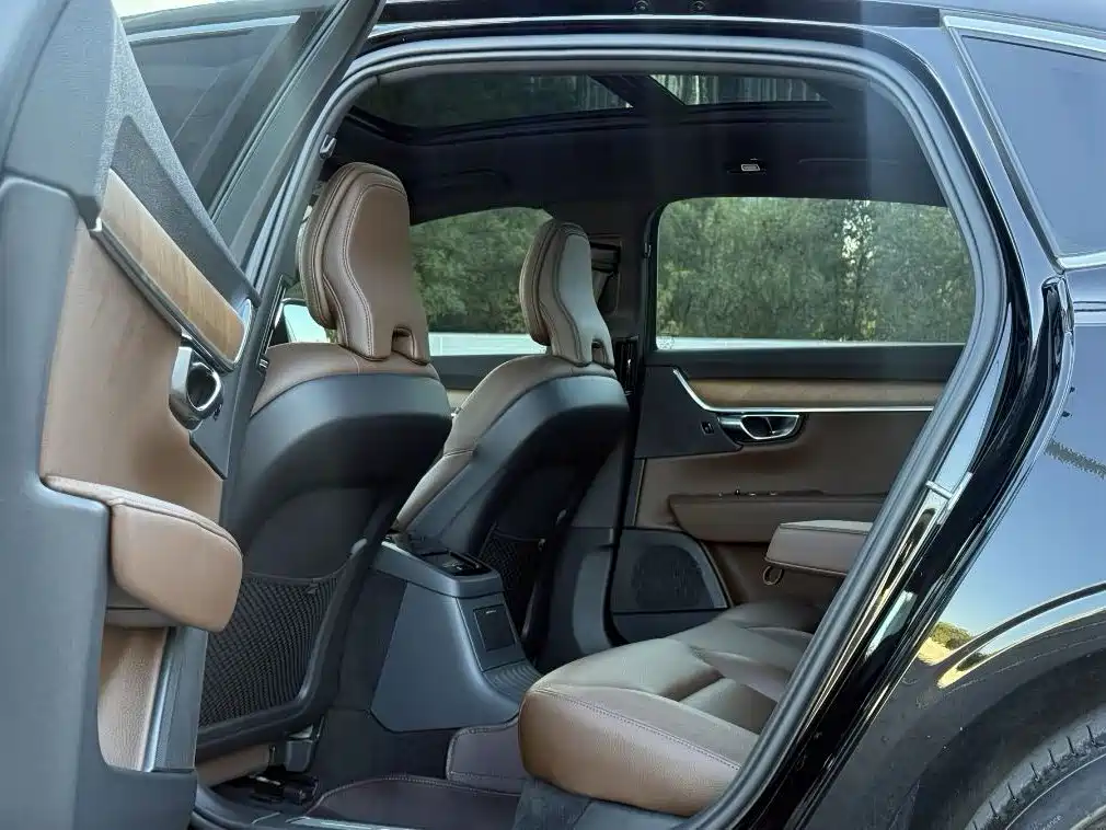 Volvo S90 PHEV — миниатюра 5
