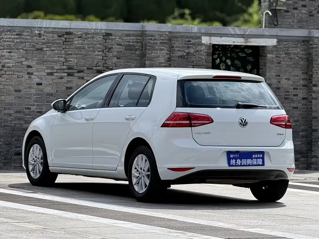 Volkswagen Golf — миниатюра 3