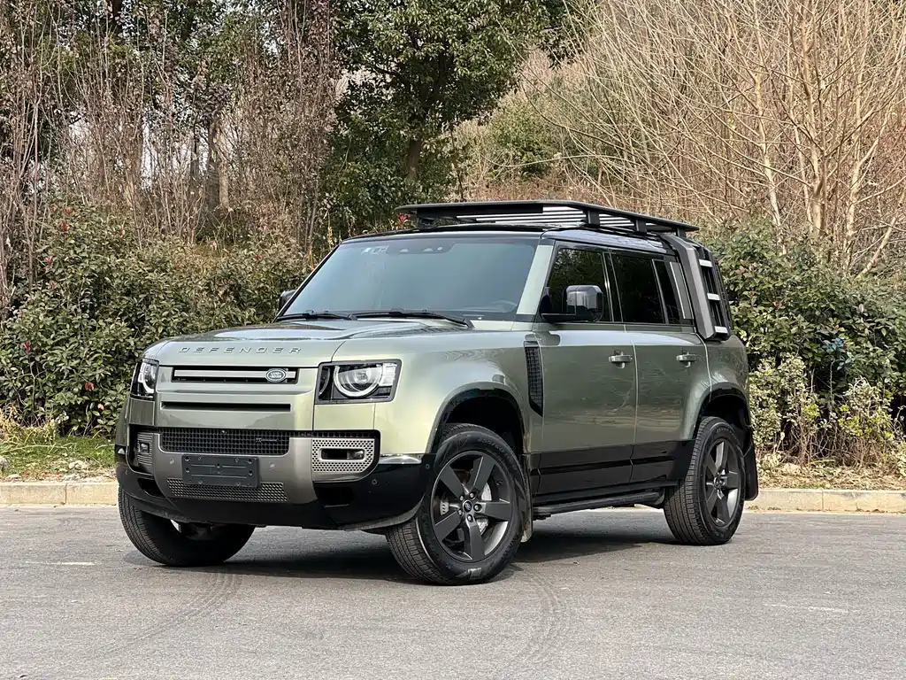 Land Rover Defender 2022