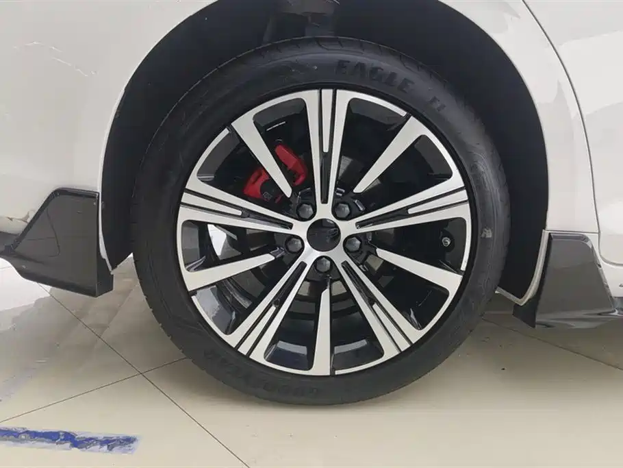 Geely Preface 2025 2.0TD