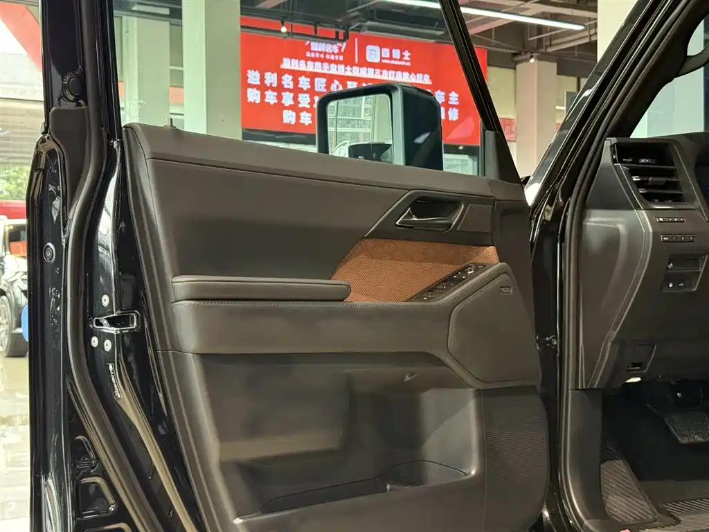 Lexus GX