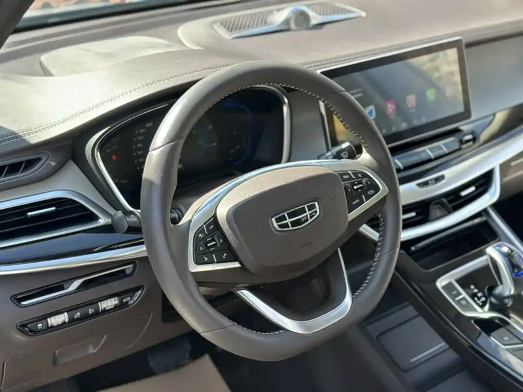 Geely Jia Ji New Energy — миниатюра 3