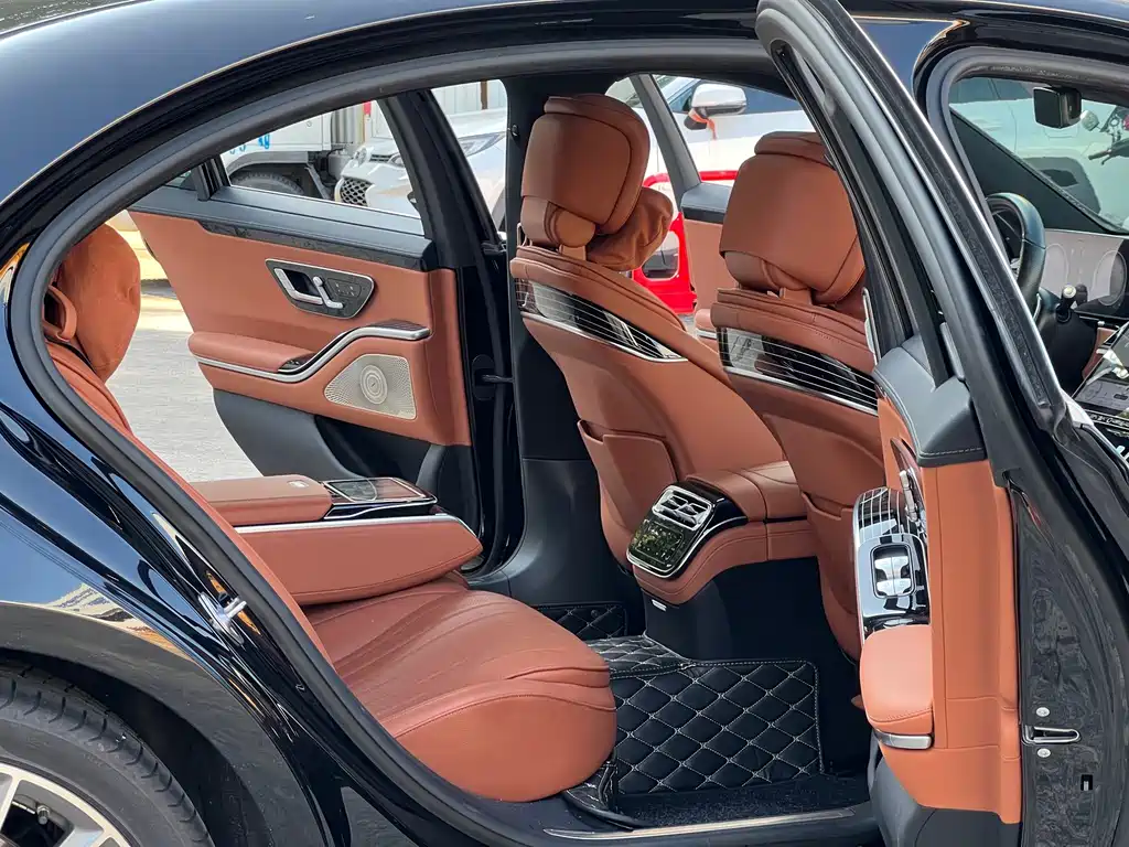 Mercedes-Benz S-Class — миниатюра 10