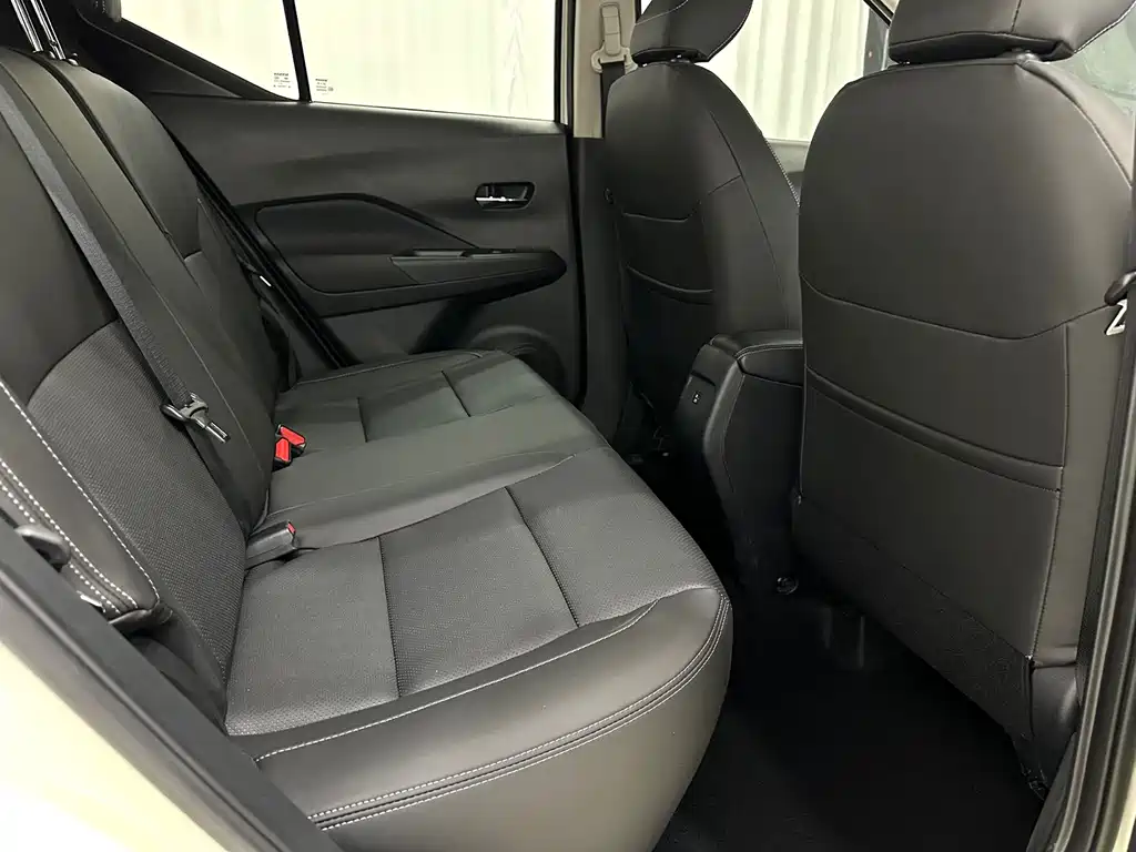 Nissan Kicks — миниатюра 10