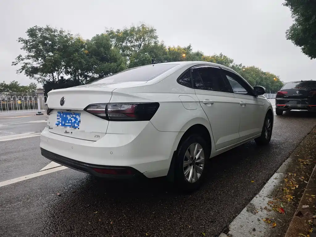 Volkswagen Lavida — миниатюра 3