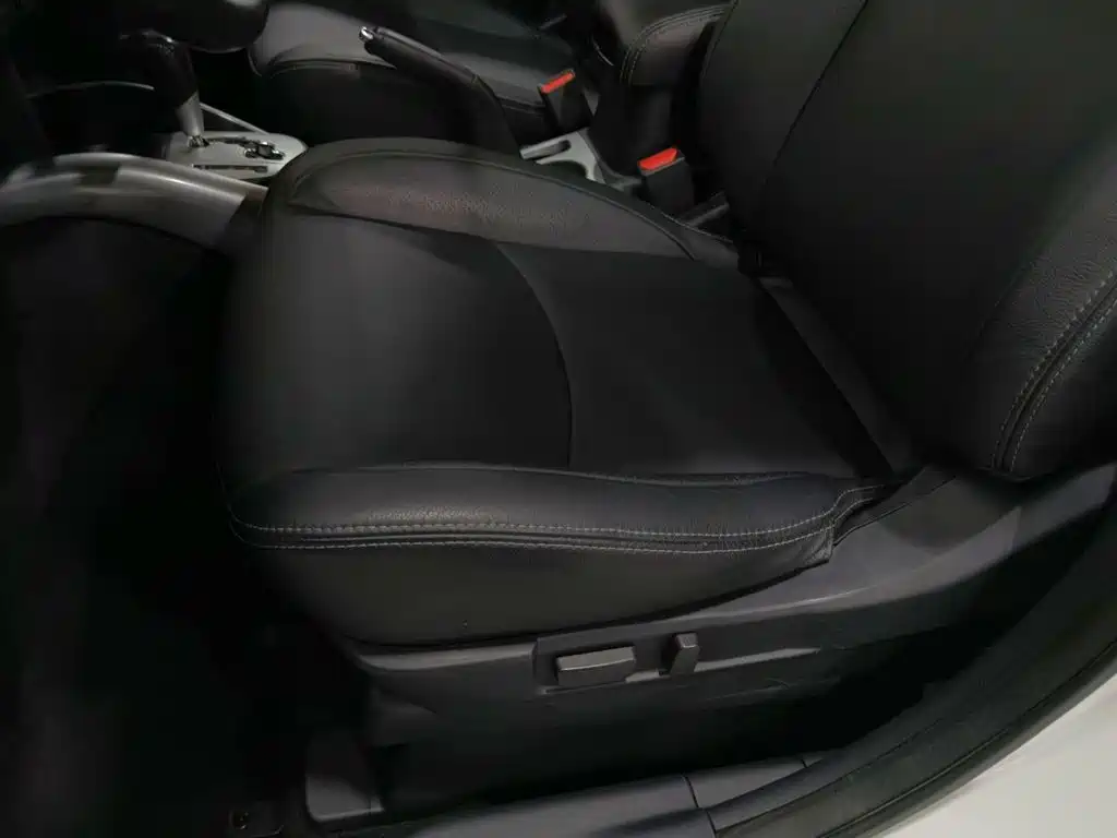 Mitsubishi Outlander (Import) — миниатюра 20