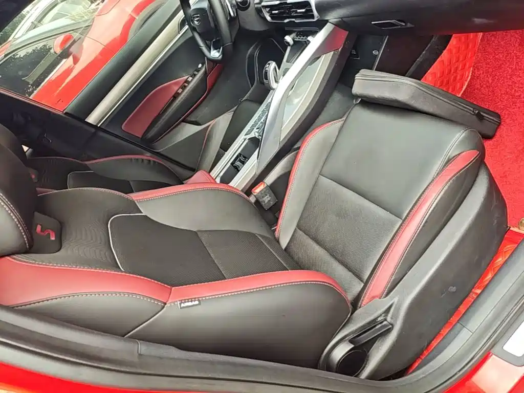 Geely Binyue — миниатюра 25