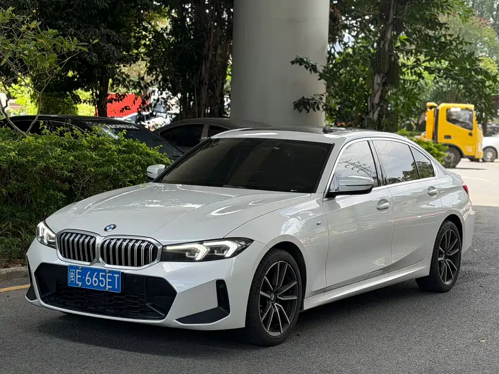 BMW 3 Series 2023