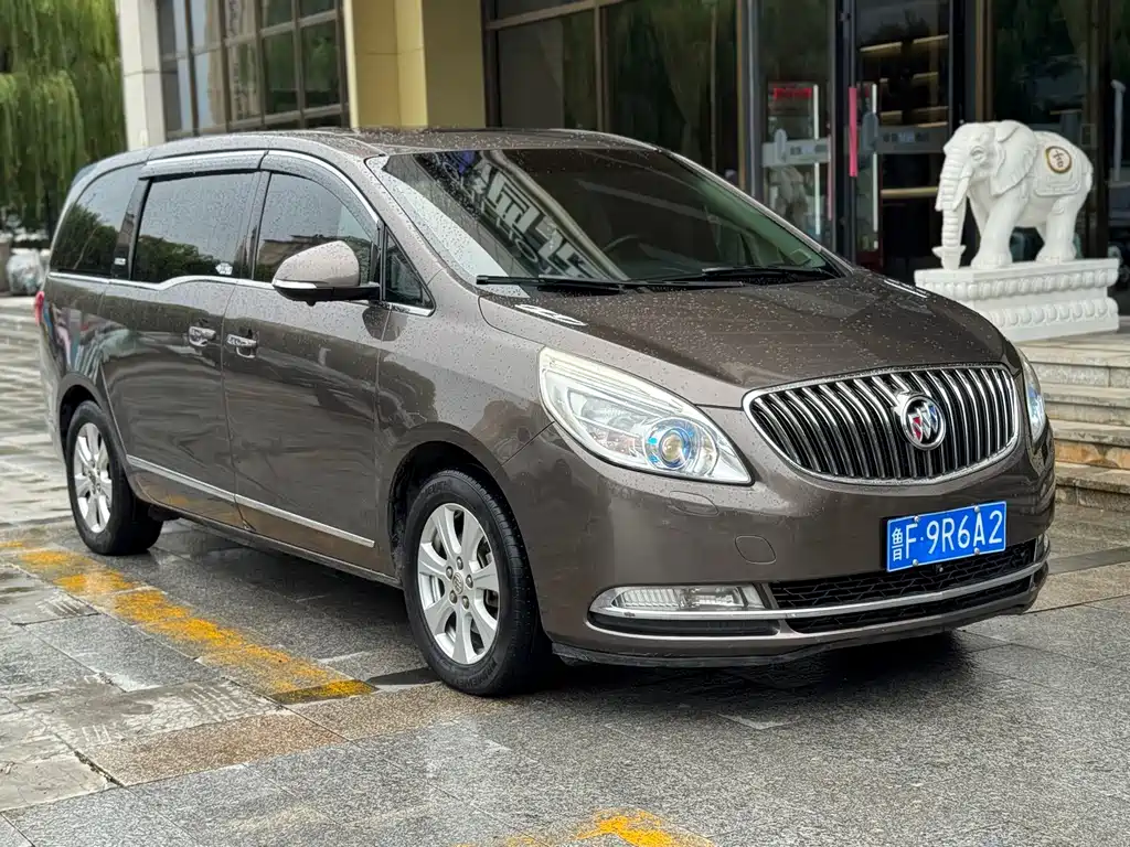 Buick GL8 — миниатюра 5