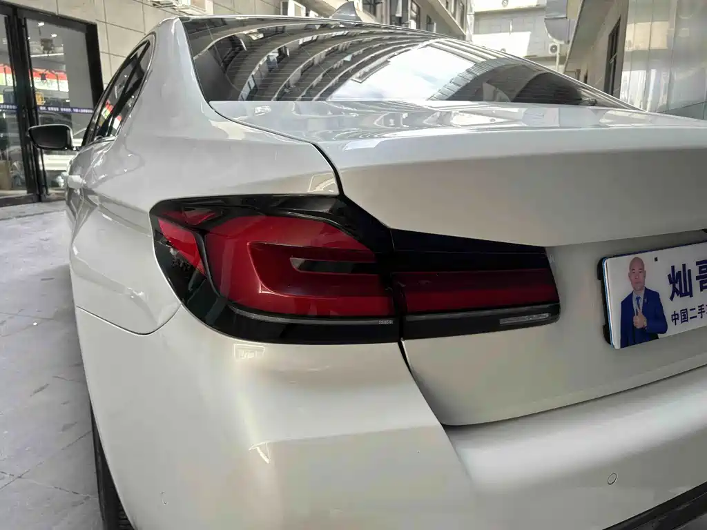 BMW 5 Series (Import) — миниатюра 5