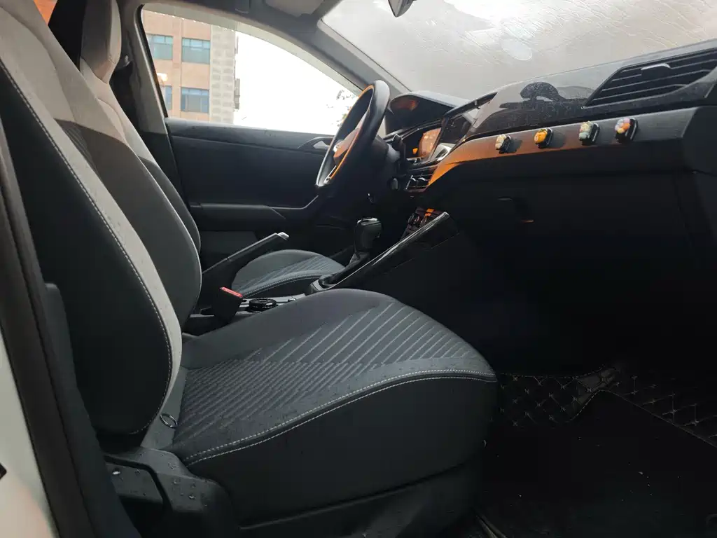 Volkswagen Lavida — миниатюра 8