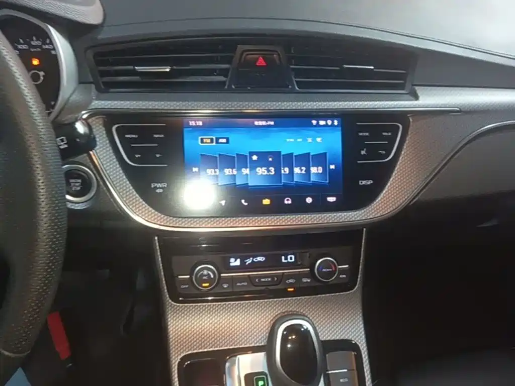 Geely Emgrand GS — миниатюра 13