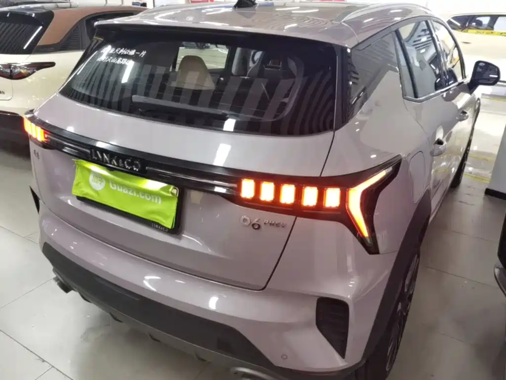 Lynk & Co 06 EM-P — миниатюра 7