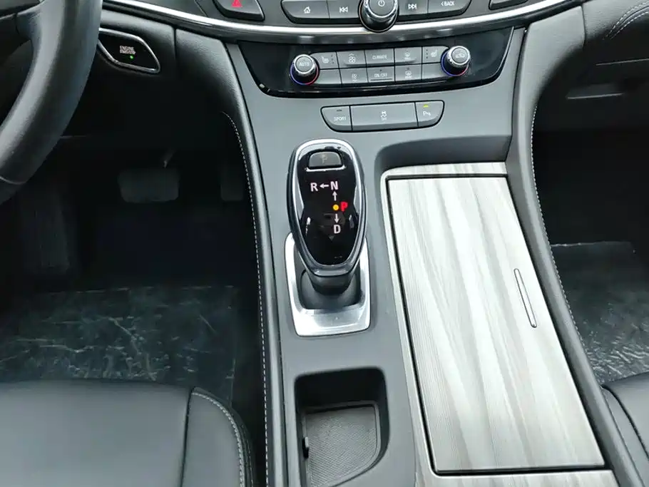 Buick LaCrosse — миниатюра 16