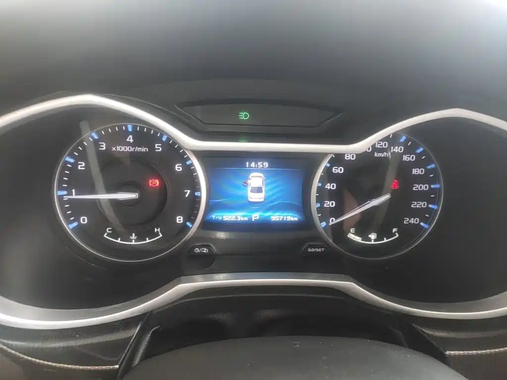 Geely Emgrand — миниатюра 12