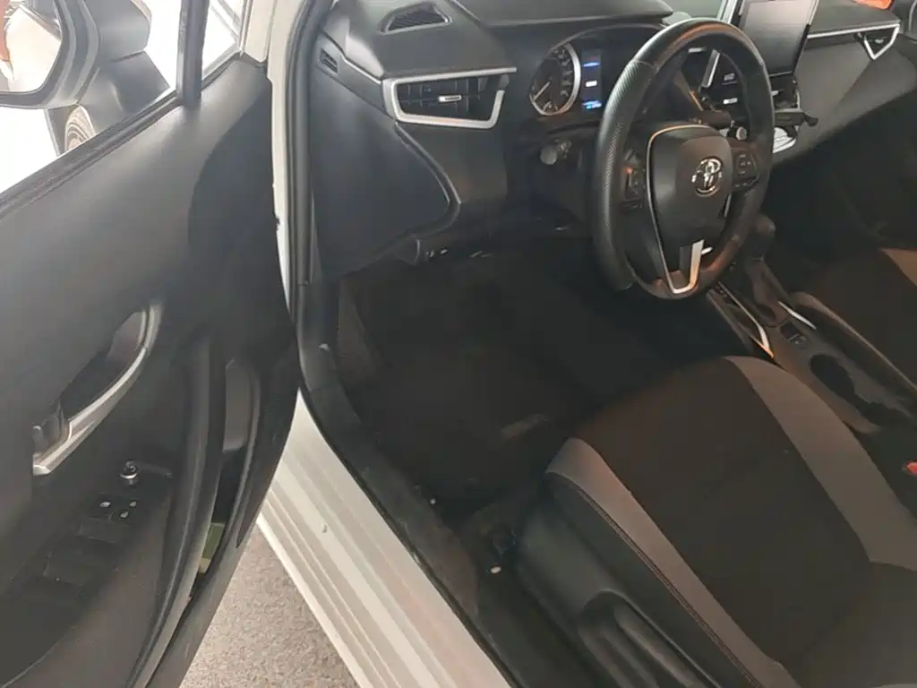Toyota Corolla — миниатюра 12