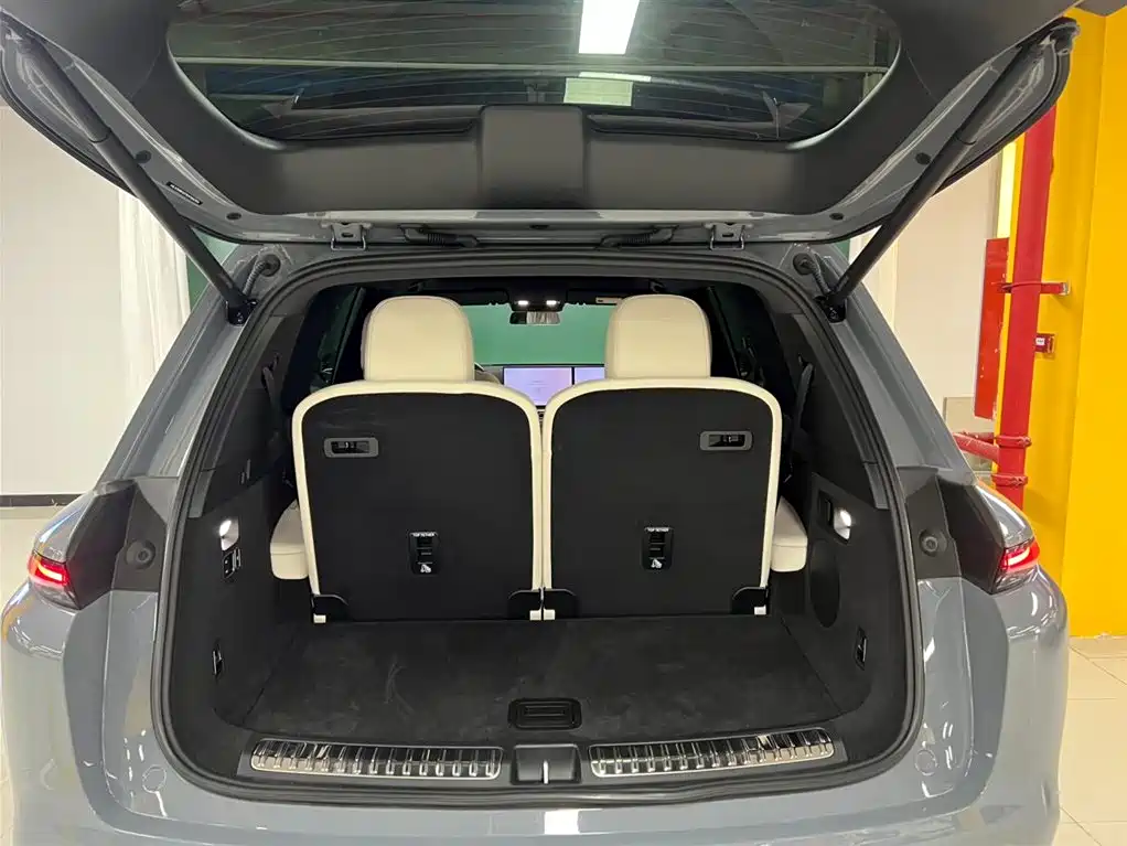 Li Auto L8 2025 Ultra