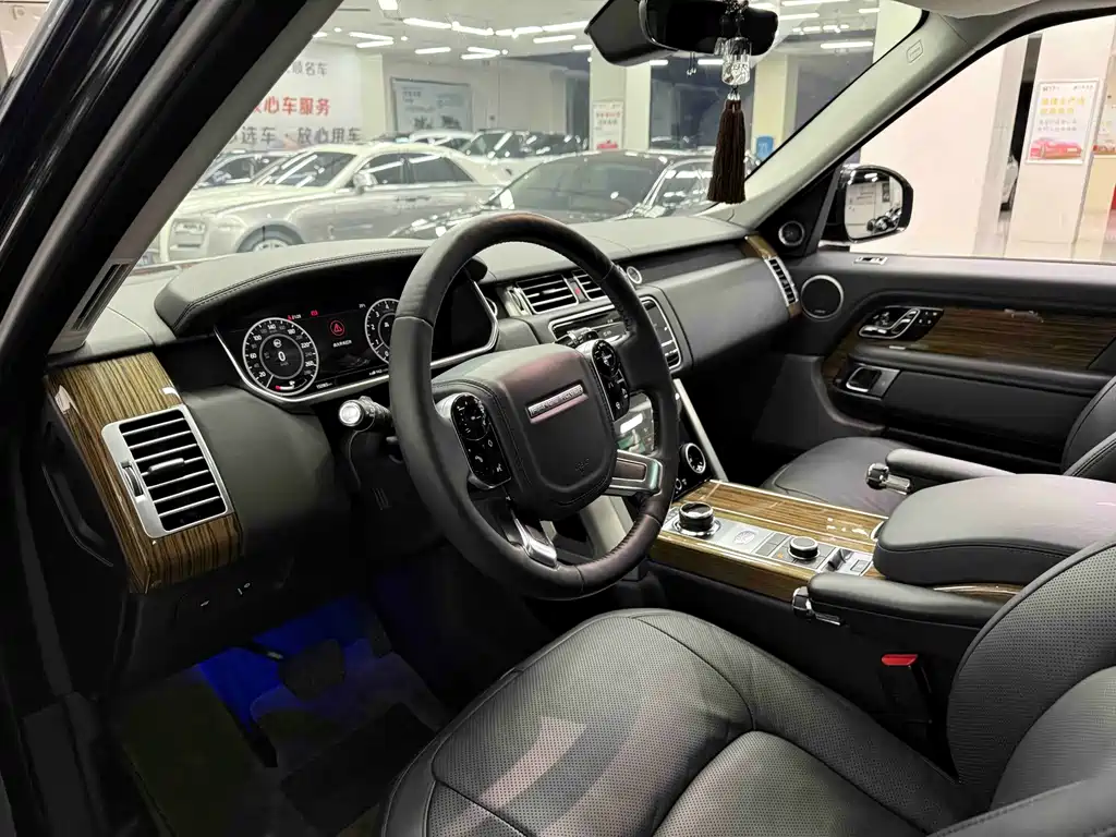Land Rover Range Rover — миниатюра 12