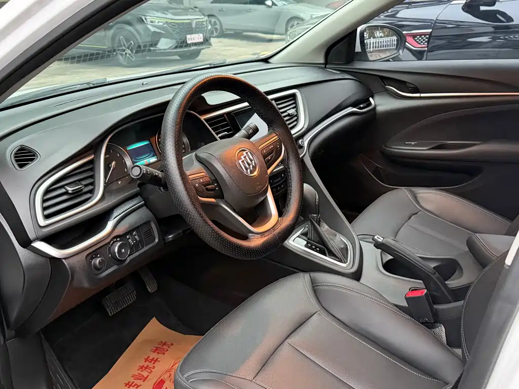 Buick Excelle — миниатюра 7