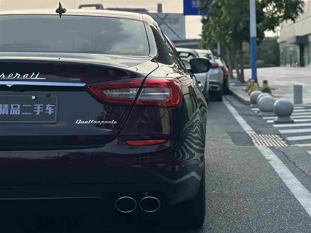 Maserati Quattroporte — миниатюра 11