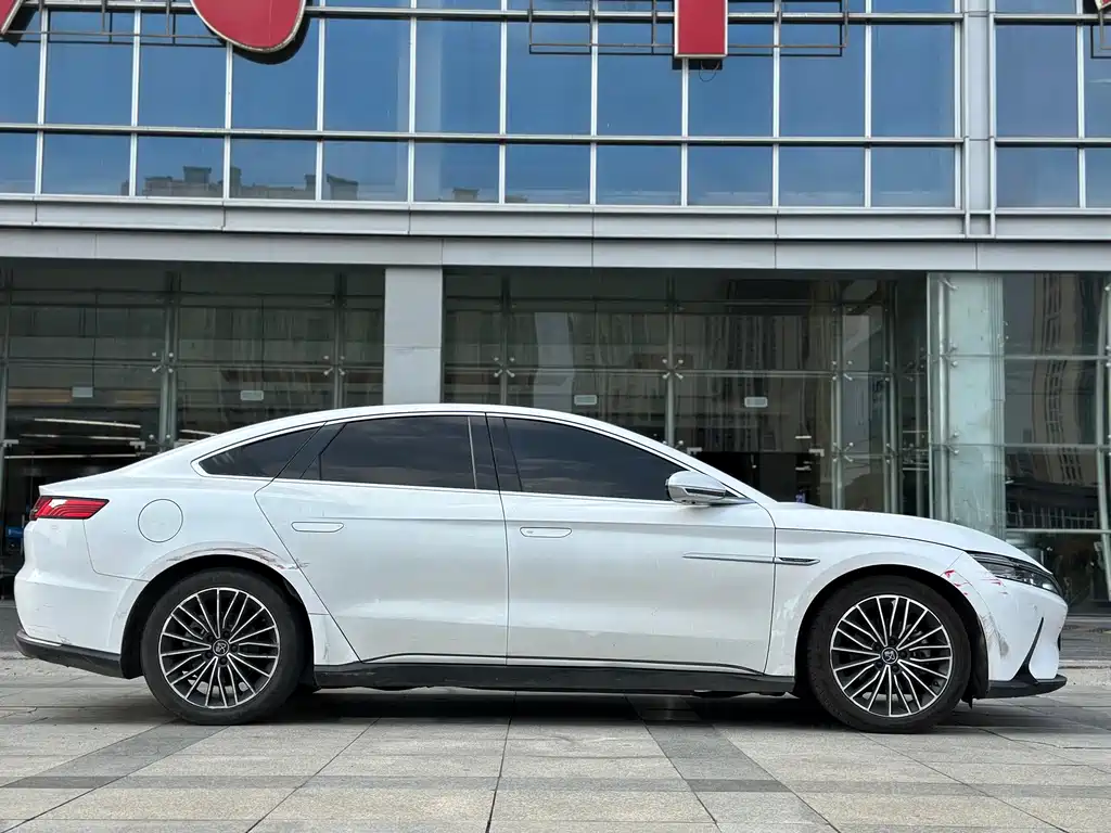 BYD Han — миниатюра 8