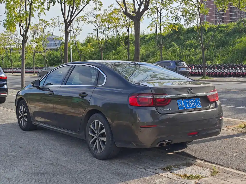 Citroen C6 — миниатюра 9