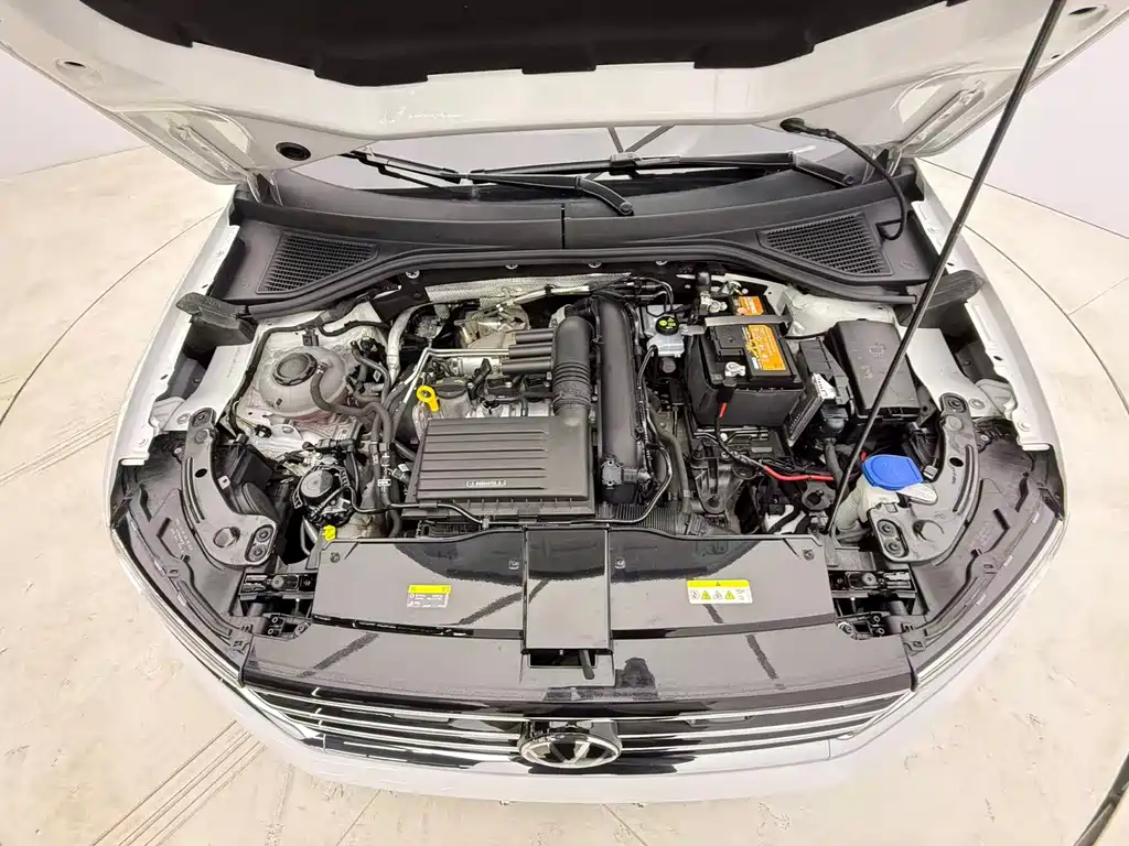 VOLKSWAGEN T ROC EXPLORING SONGS