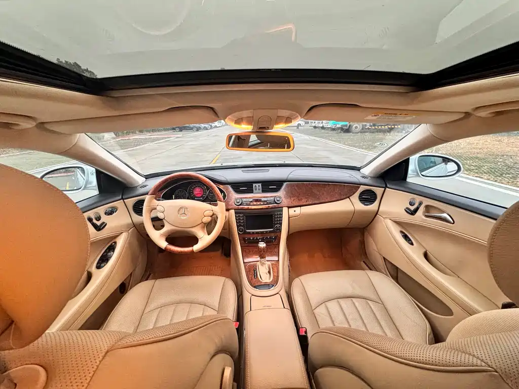 Mercedes-Benz CLS — миниатюра 10