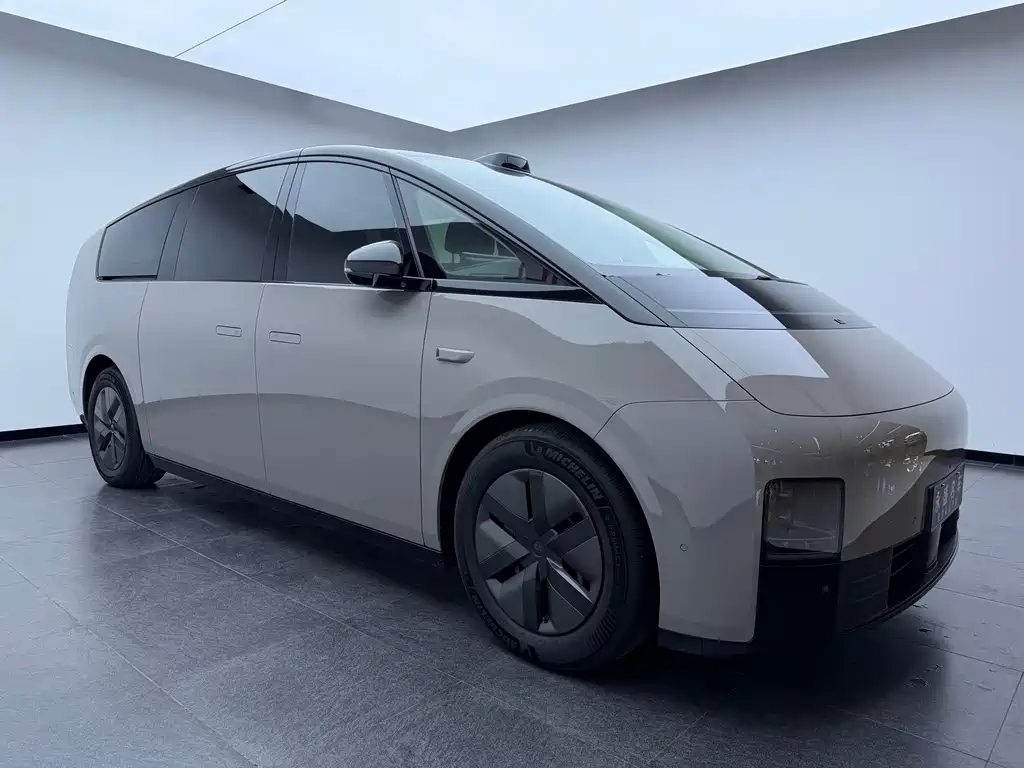 Li Auto Li MEGA — миниатюра 3