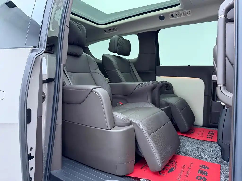 Li Auto Li MEGA — миниатюра 10