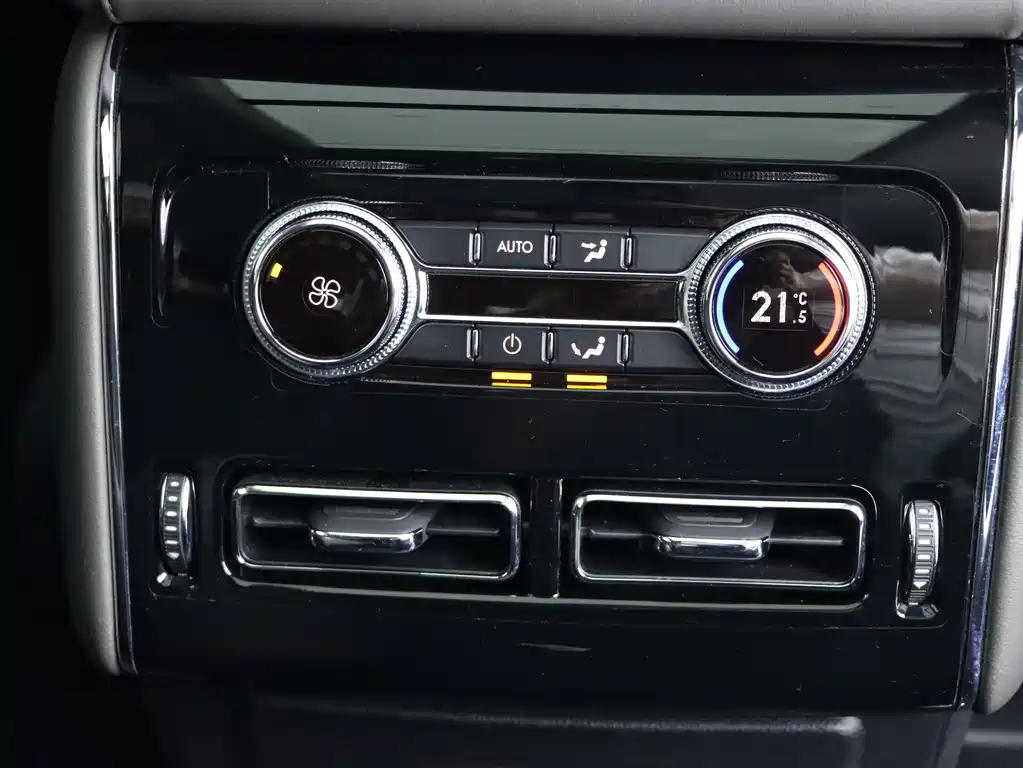 Lincoln Aviator — миниатюра 11