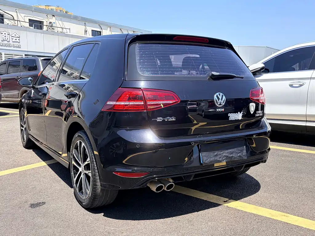 Volkswagen Golf — миниатюра 6
