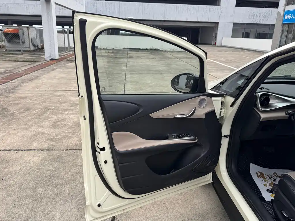 BYD Dolphin — миниатюра 6